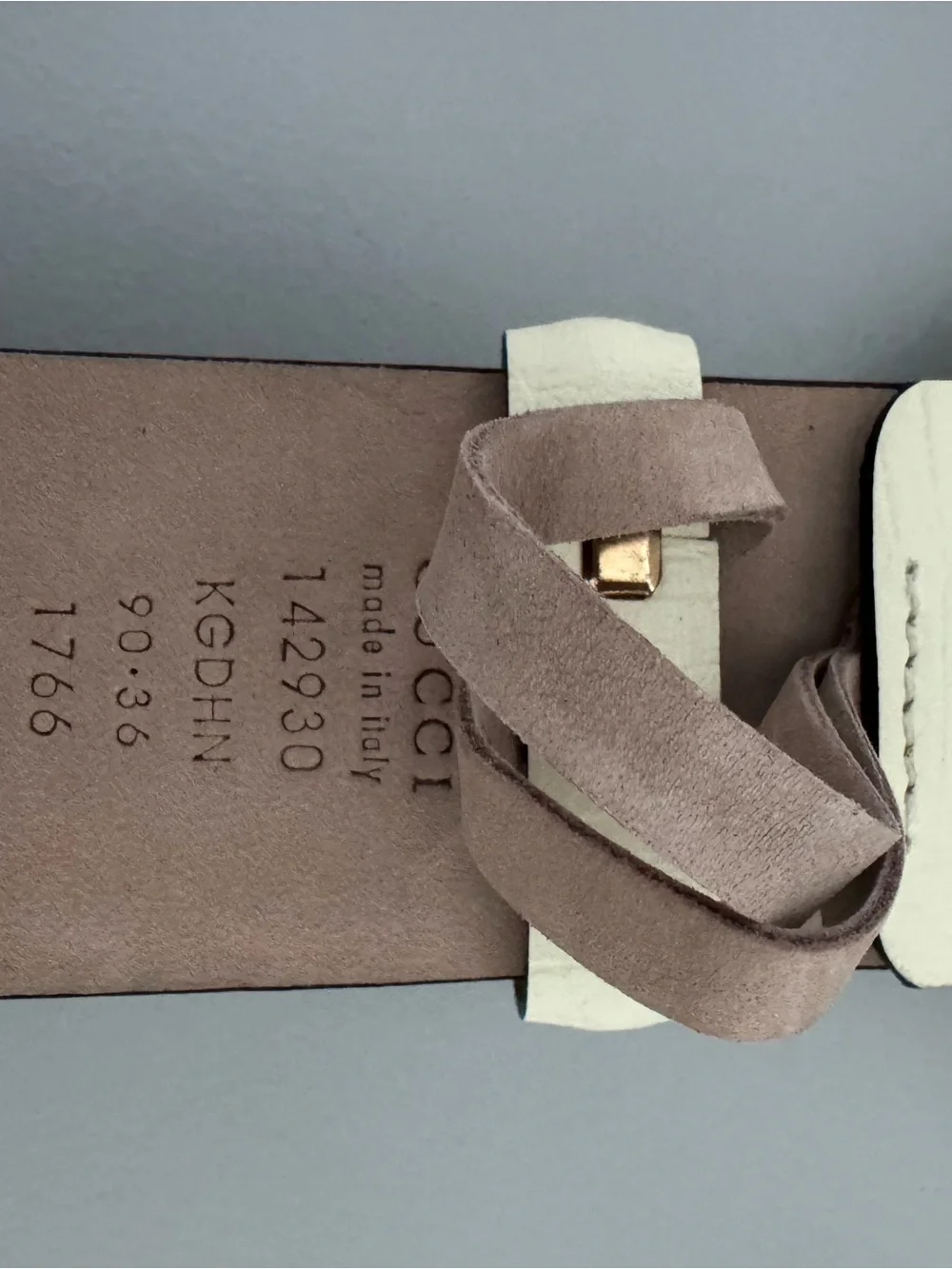 Authentic Gucci Cream Leather Belt with Gold Double G Buckle